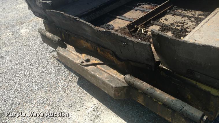 image for item J8588 2005 Mauldin 1750C paver