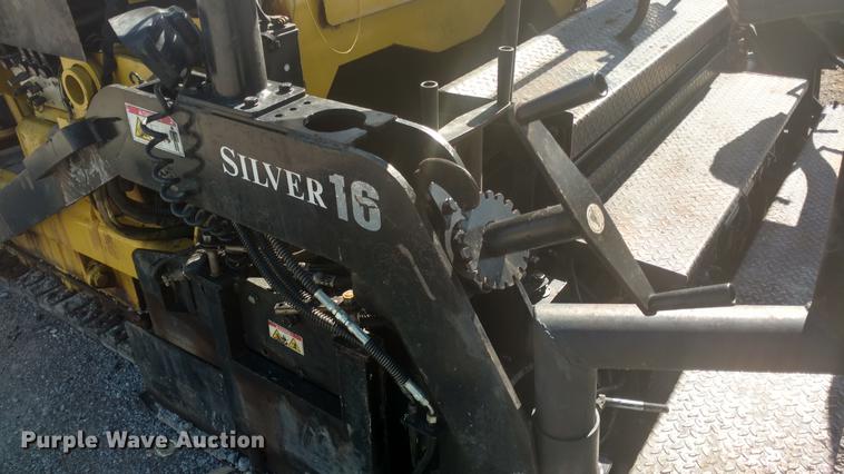 image for item J8588 2005 Mauldin 1750C paver