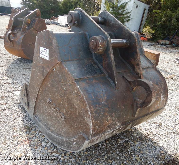 image for item K5820 Esco HDP excavator bucket
