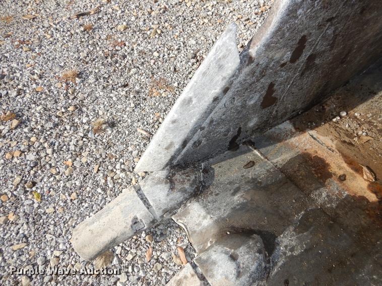 image for item K5820 Esco HDP excavator bucket