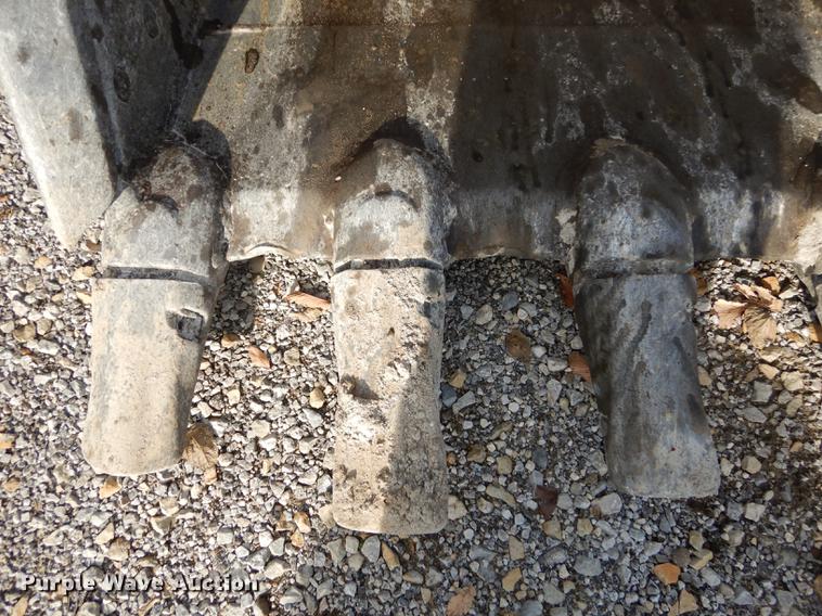 image for item K5820 Esco HDP excavator bucket