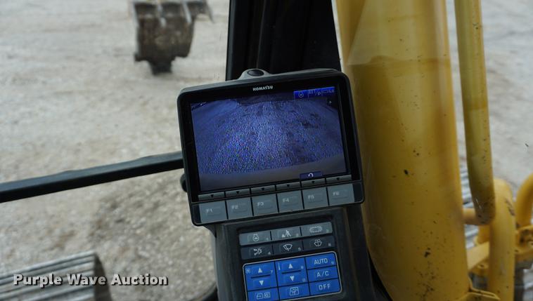 image for item K5823 2013 Komatsu PC240LC-10 excavator