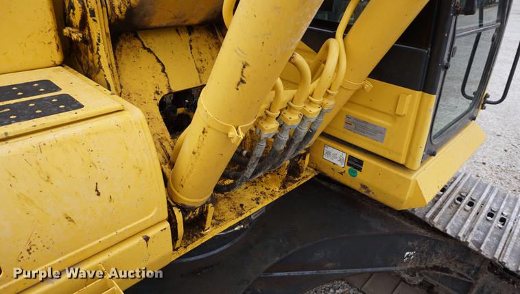 image for item K5823 2013 Komatsu PC240LC-10 excavator