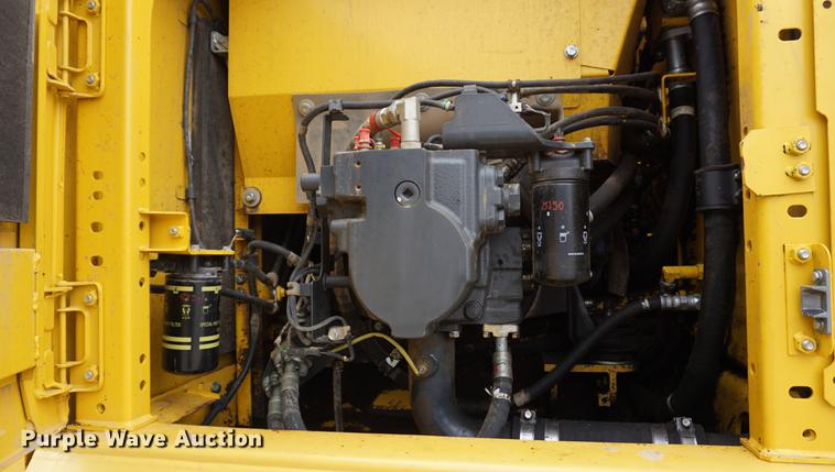 image for item K5823 2013 Komatsu PC240LC-10 excavator