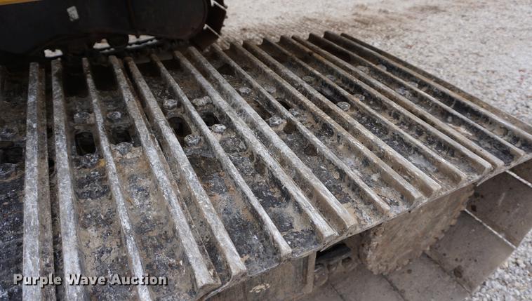 image for item K5823 2013 Komatsu PC240LC-10 excavator