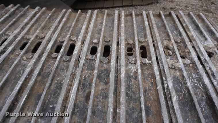 image for item K5823 2013 Komatsu PC240LC-10 excavator