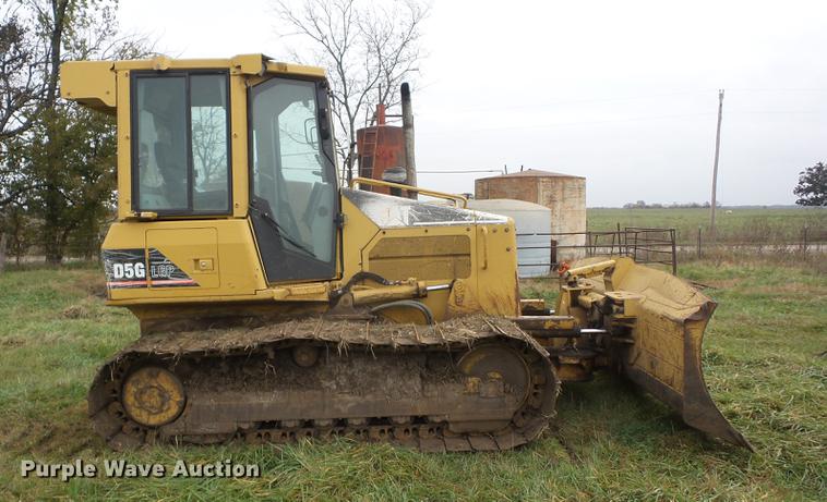 image for item K6329 2001 Caterpillar D5G LGP dozer