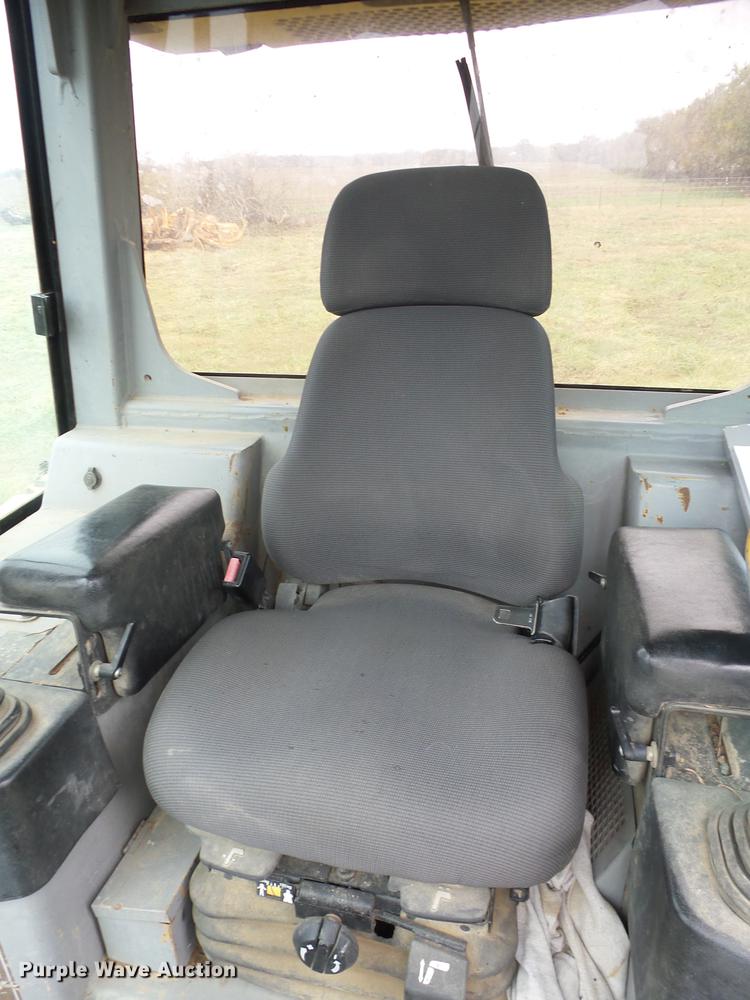 image for item K6329 2001 Caterpillar D5G LGP dozer