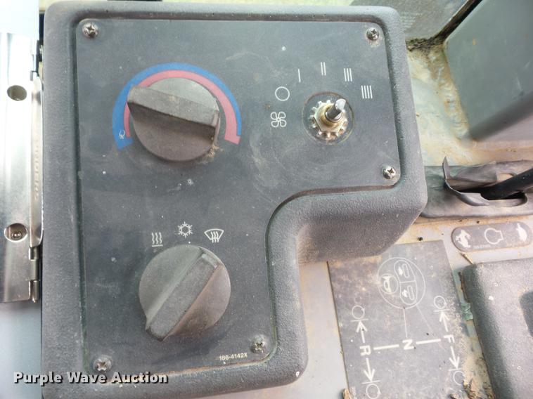 image for item K6329 2001 Caterpillar D5G LGP dozer