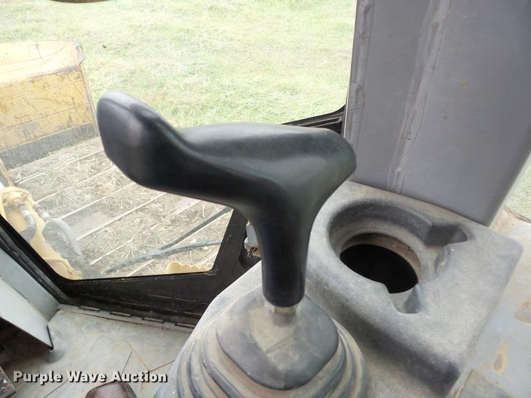 image for item K6329 2001 Caterpillar D5G LGP dozer