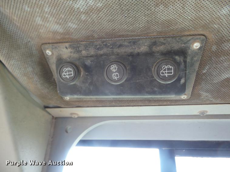 image for item K6329 2001 Caterpillar D5G LGP dozer