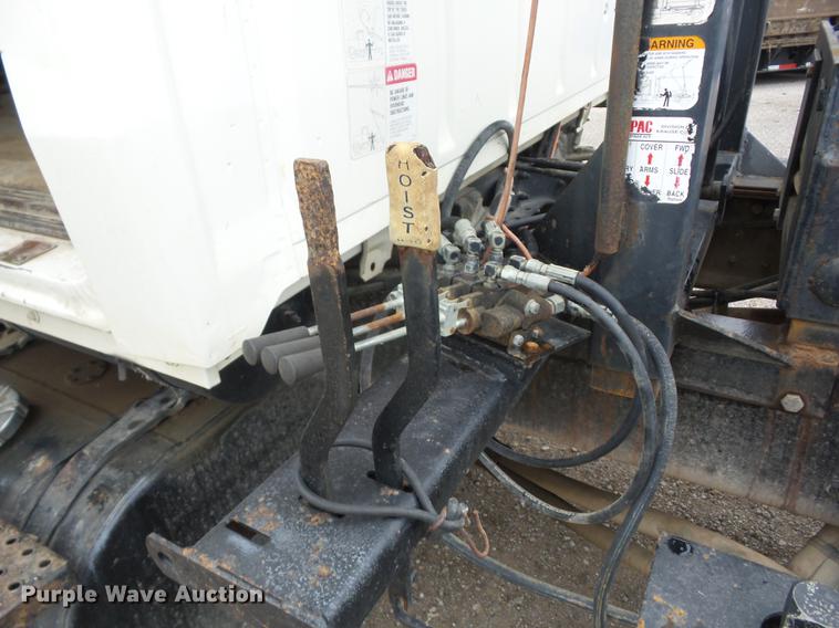 image for item K6330 1995 Ford LT8000 roll-off truck