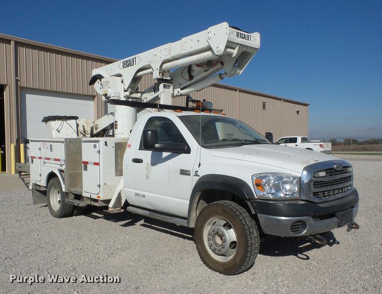 image for item K6333 2008 Sterling Bullet bucket truck