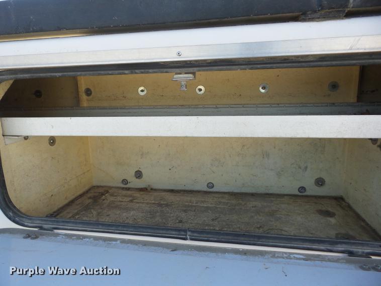 image for item K6333 2008 Sterling Bullet bucket truck