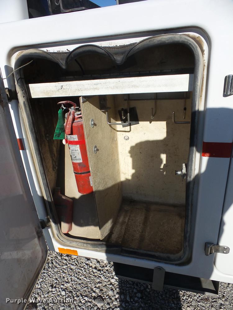 image for item K6334 2010 Ford F550 Super Duty bucket truck