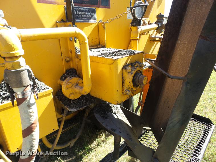 image for item K6341 Rgs Industries DTM275200 pothole patcher