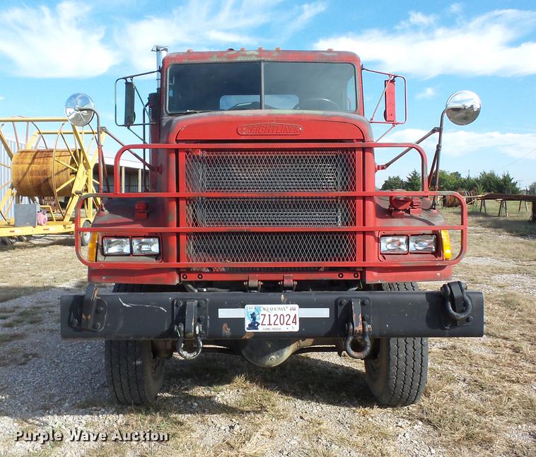 image for item K6344 1993 Freightliner M916A1 semi truck