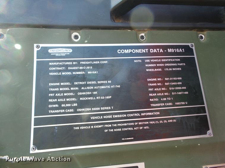 image for item K6344 1993 Freightliner M916A1 semi truck