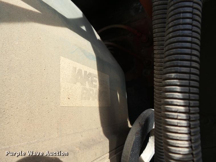 image for item K6344 1993 Freightliner M916A1 semi truck