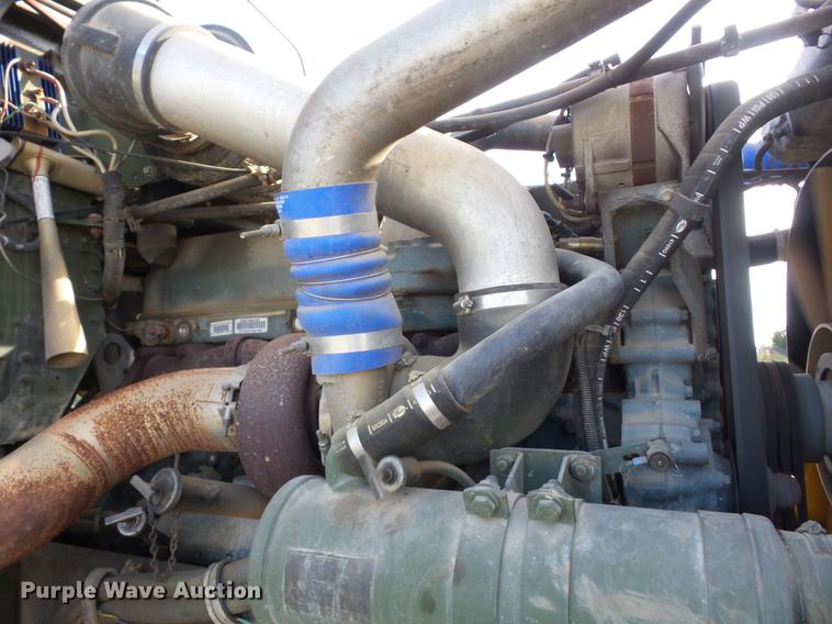 image for item K6344 1993 Freightliner M916A1 semi truck