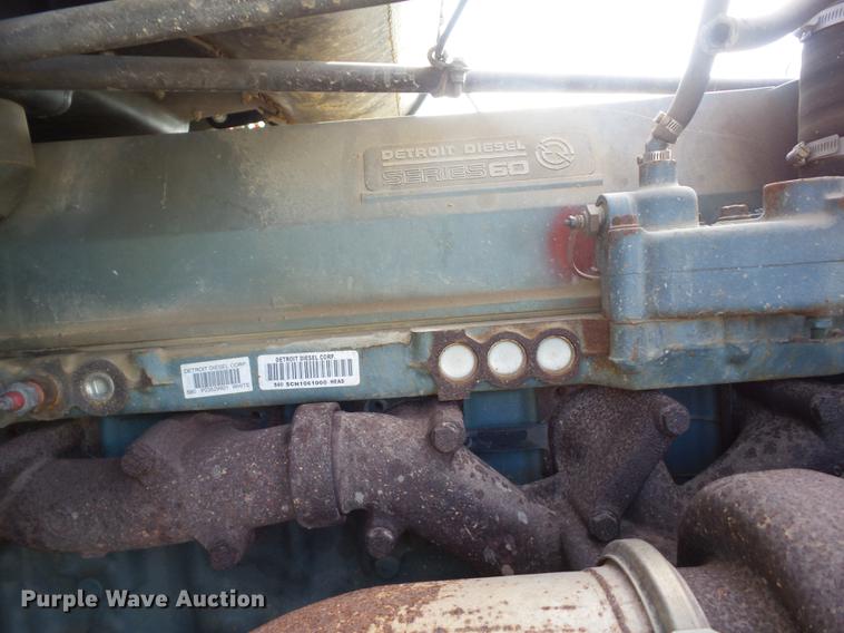 image for item K6344 1993 Freightliner M916A1 semi truck