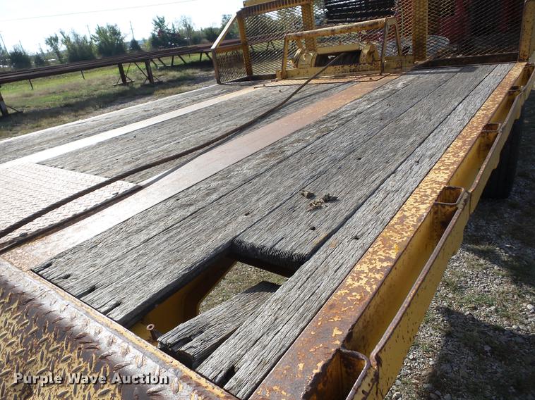 image for item K6345 2004 Ledwell hydratail equipment trailer