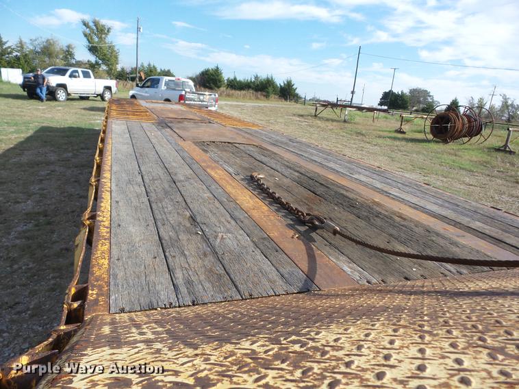 image for item K6345 2004 Ledwell hydratail equipment trailer