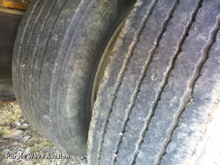 image for item K6345 2004 Ledwell hydratail equipment trailer