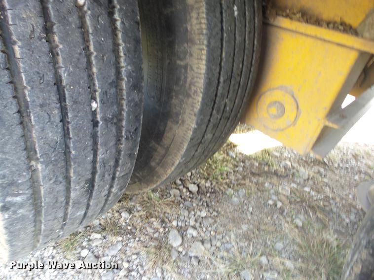 image for item K6345 2004 Ledwell hydratail equipment trailer