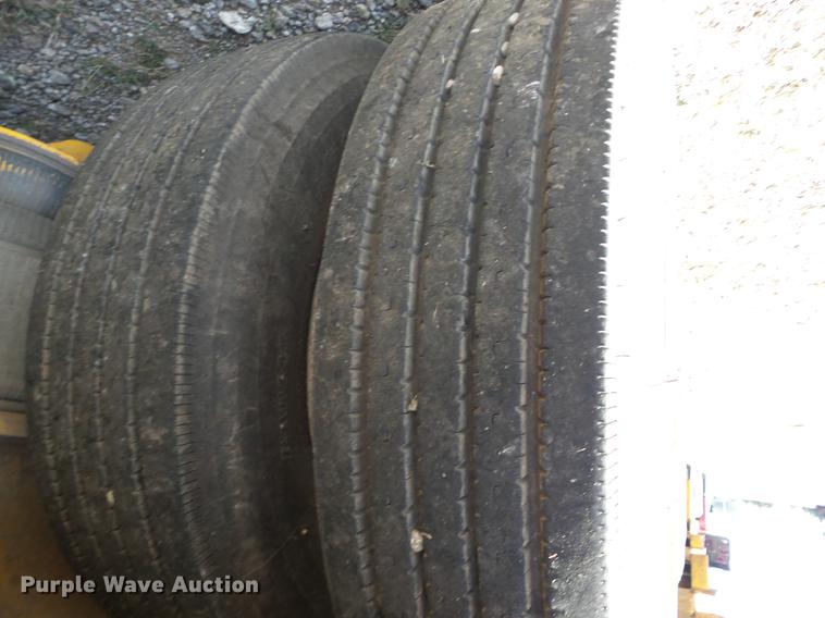 image for item K6345 2004 Ledwell hydratail equipment trailer