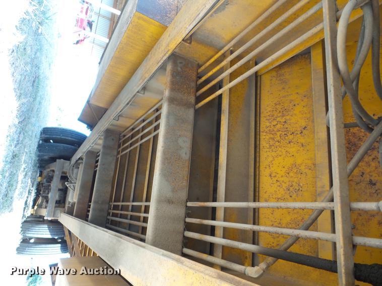 image for item K6345 2004 Ledwell hydratail equipment trailer