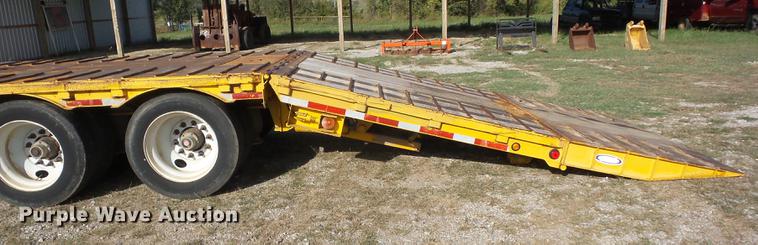 image for item K6345 2004 Ledwell hydratail equipment trailer