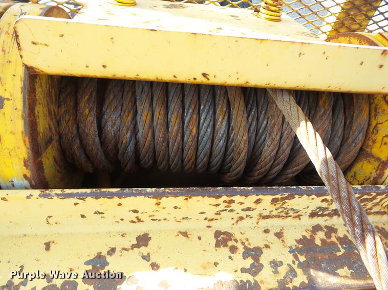 image for item K6345 2004 Ledwell hydratail equipment trailer