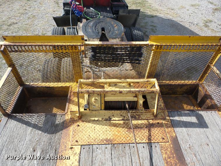 image for item K6345 2004 Ledwell hydratail equipment trailer