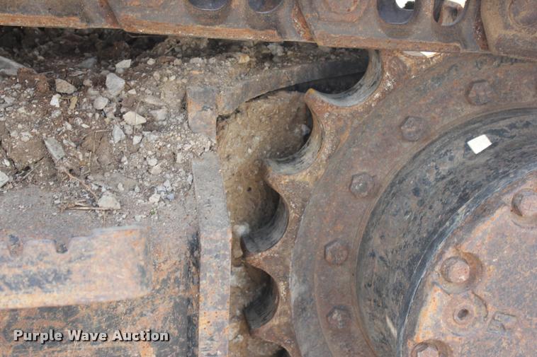 image for item L3207 2000 John Deere 120 excavator