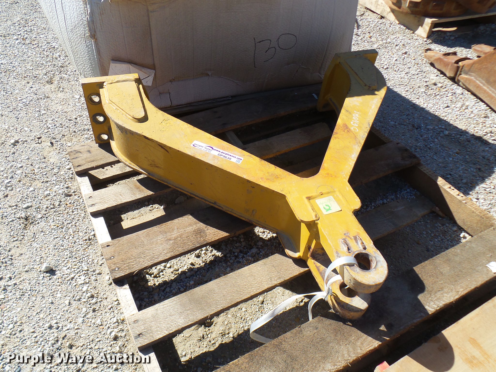 Dozer draw bar in Kansas City, MO | Item DP9639 sold | Purple Wave