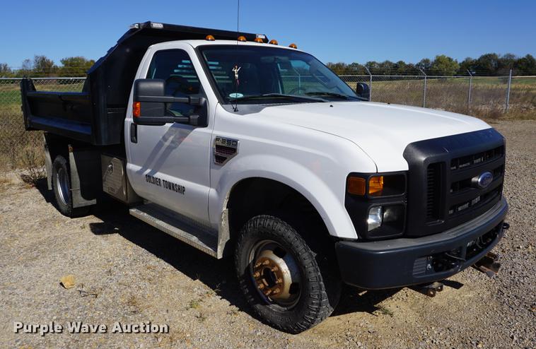 image for item DA1321 2009 Ford F350 Super Duty flatbed pickup truck