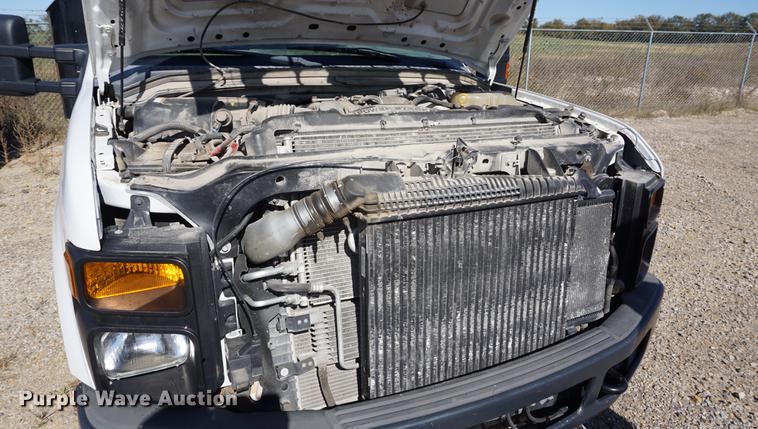 image for item DA1321 2009 Ford F350 Super Duty flatbed pickup truck