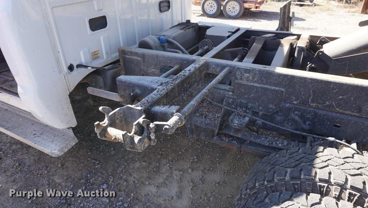 image for item DA1321 2009 Ford F350 Super Duty flatbed pickup truck