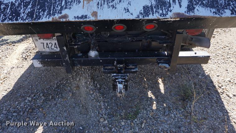 image for item DA1321 2009 Ford F350 Super Duty flatbed pickup truck