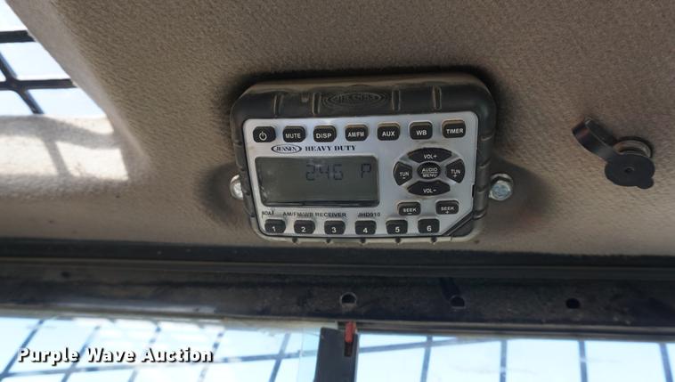 image for item DA1326 2012 Case SV300 skid steer