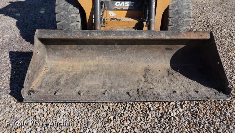 image for item DA1326 2012 Case SV300 skid steer