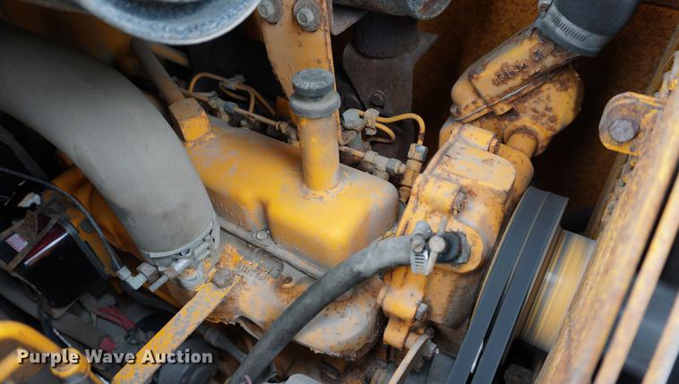 image for item DA1357 1992 John Deere 310D backhoe