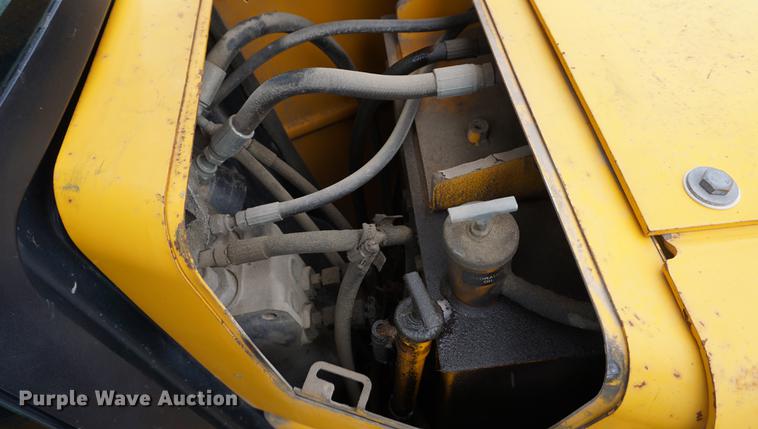 image for item DA1357 1992 John Deere 310D backhoe