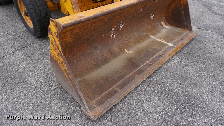 image for item DA1357 1992 John Deere 310D backhoe