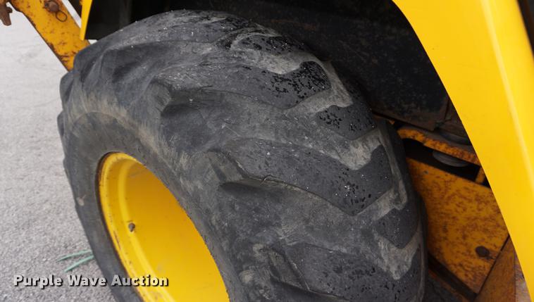 image for item DA1357 1992 John Deere 310D backhoe