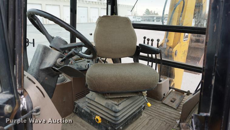 image for item DA1358 1992 John Deere 310D backhoe