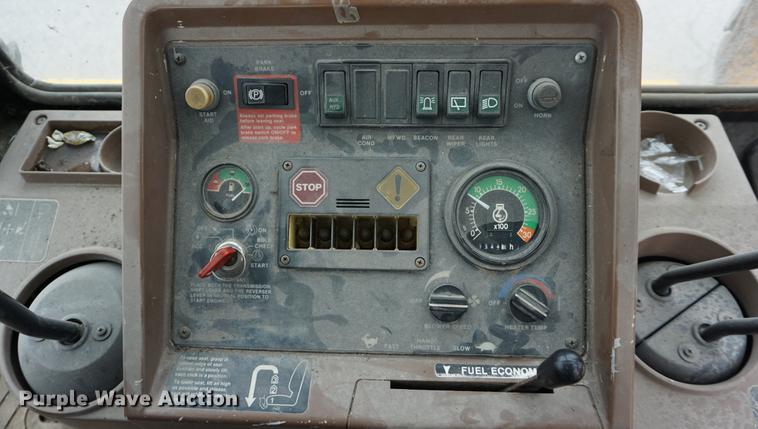 image for item DA1358 1992 John Deere 310D backhoe