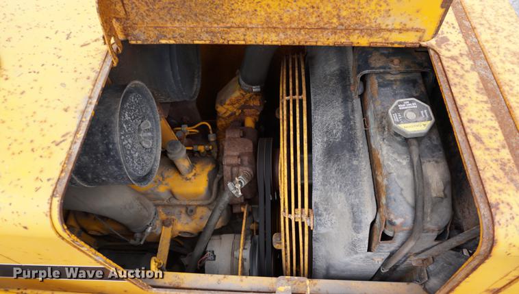 image for item DA1358 1992 John Deere 310D backhoe