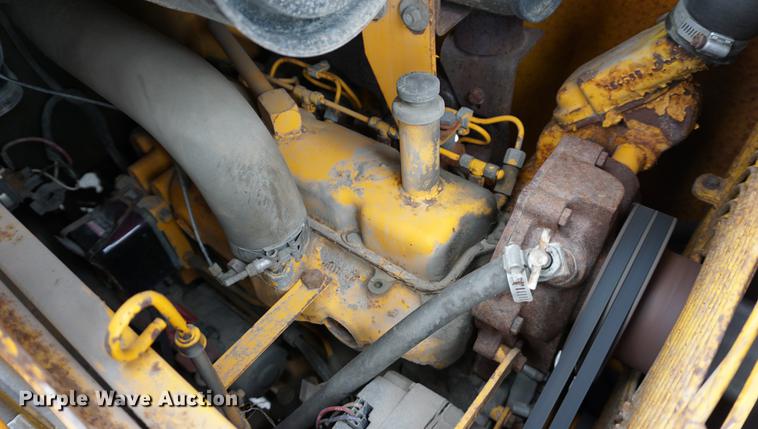 image for item DA1358 1992 John Deere 310D backhoe